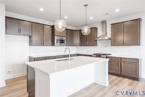 Photo of 18740 Palisades Cove Trail, Moseley, VA 23120 (MLS # 2601803)