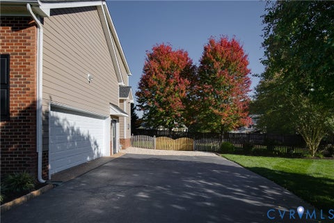 Tiny photo for 9607 Hill Trace Court, Glen Allen, VA 23060 (MLS # 2628625)