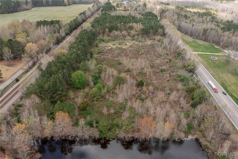 Photo of 8401 County Drive Dr, Disputanta, VA 23842 (MLS # 2508187) Photo of 8401 County Drive Dr, Disputanta, VA 23842 (MLS # 2508187)