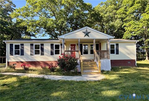 Photo of 13346 Bradley Bridge Road, Chester, VA 23831 (MLS # 2613206)