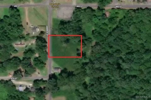 Photo of 64 Dimmick St, Burkeville, VA 23922 (MLS # 2518842)