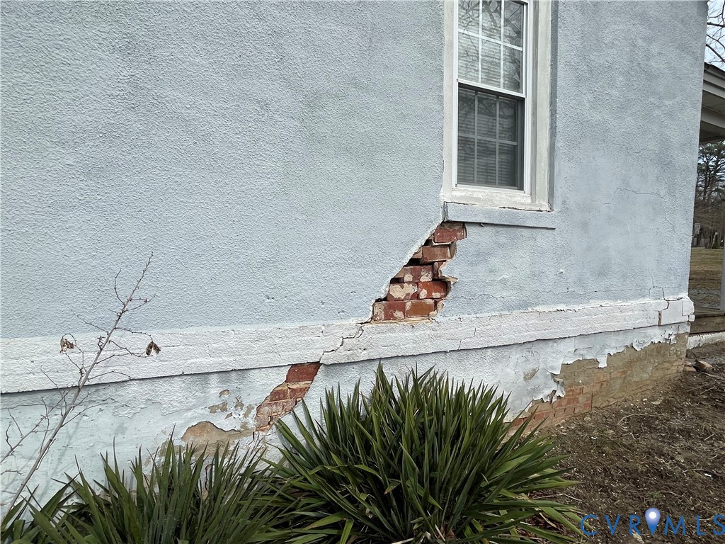 8830 N Five Forks Road