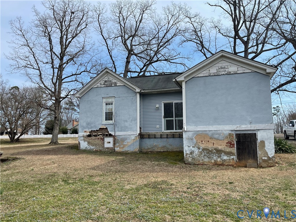 8830 N Five Forks Road