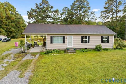 Photo of 201 Van Dyke Circle, Emporia, VA 23847 (MLS # 2527731)