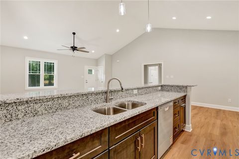 Tiny photo for 3183 Irvington Road, Irvington, VA 22480 (MLS # 2529368)