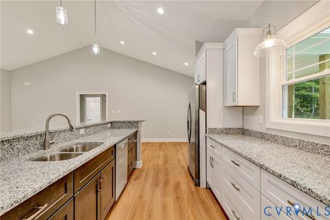 Tiny photo for 3183 Irvington Road, Irvington, VA 22480 (MLS # 2529368)