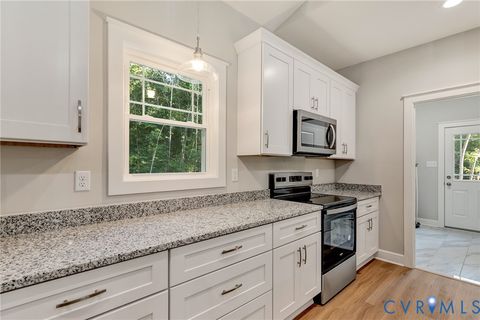 Tiny photo for 3183 Irvington Road, Irvington, VA 22480 (MLS # 2529368)