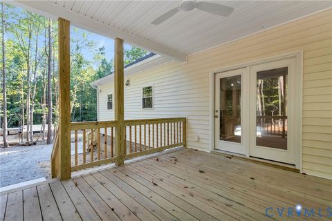 Tiny photo for 3183 Irvington Road, Irvington, VA 22480 (MLS # 2529368)
