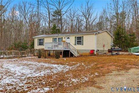 Photo of 171 Briar Patch Lane, Louisa, VA 23093 (MLS # 2532868)