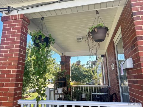 A home in Colonial Heights