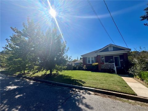 A home in Colonial Heights