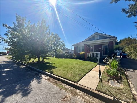 A home in Colonial Heights