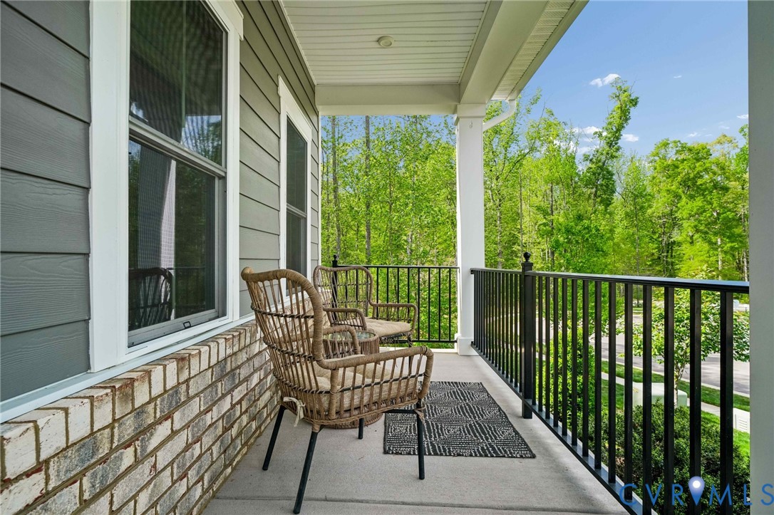 3301 Seaford Crossing Drive