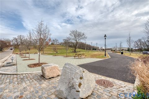 Tiny photo for 604 Goddin Street, Richmond, VA 23231 (MLS # 2531444)