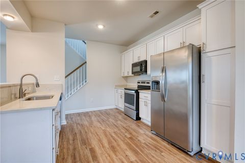 Tiny photo for 604 Goddin Street, Richmond, VA 23231 (MLS # 2531444)