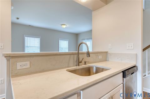 Tiny photo for 604 Goddin Street, Richmond, VA 23231 (MLS # 2531444)