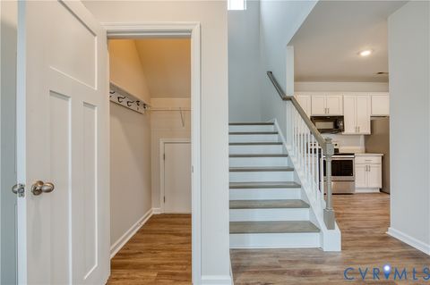 Tiny photo for 604 Goddin Street, Richmond, VA 23231 (MLS # 2531444)