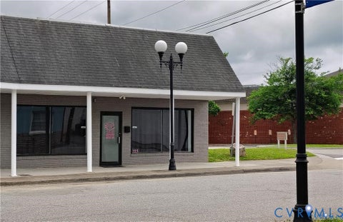 Photo for 105 Pickwick Avenue