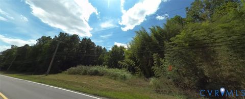 Tiny photo for 615 Urbanna Road, Saluda, VA 23149 (MLS # 2614300)