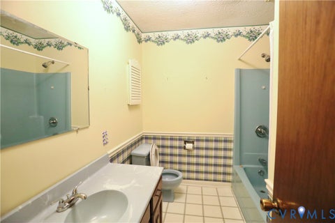 Tiny photo for 18105 Wards Creek Road, Disputanta, VA 23842 (MLS # 2621110)