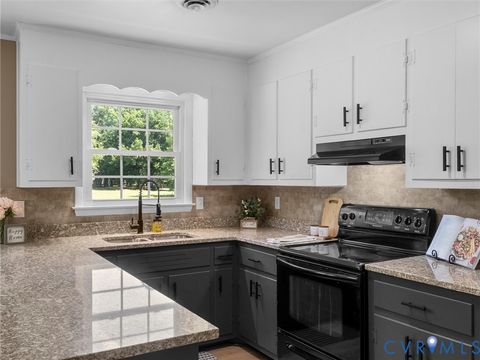 Tiny photo for 3007 River Road, Hopewell, VA 23860 (MLS # 2614931)