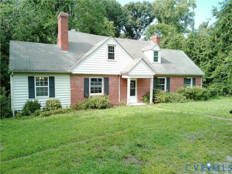 Photo of 6902 Old Jahnke Road, Richmond, VA 23225 (MLS # 2623501)