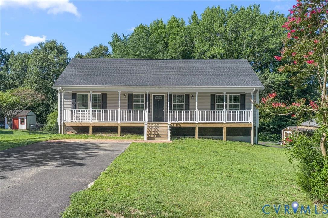 38 E Jefferson Avenue, Warsaw, VA, 22572