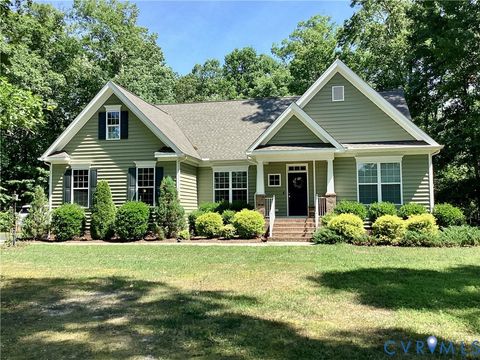 Photo of 6100 Pointer Run Drive, Chesterfield, VA 23838 (MLS # 2617872)