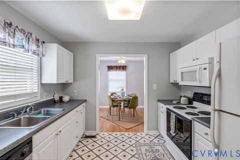 Tiny photo for 2401 Grant Street, Hopewell, VA 23860 (MLS # 2615771)