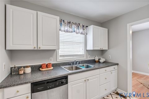 Tiny photo for 2401 Grant Street, Hopewell, VA 23860 (MLS # 2615771)