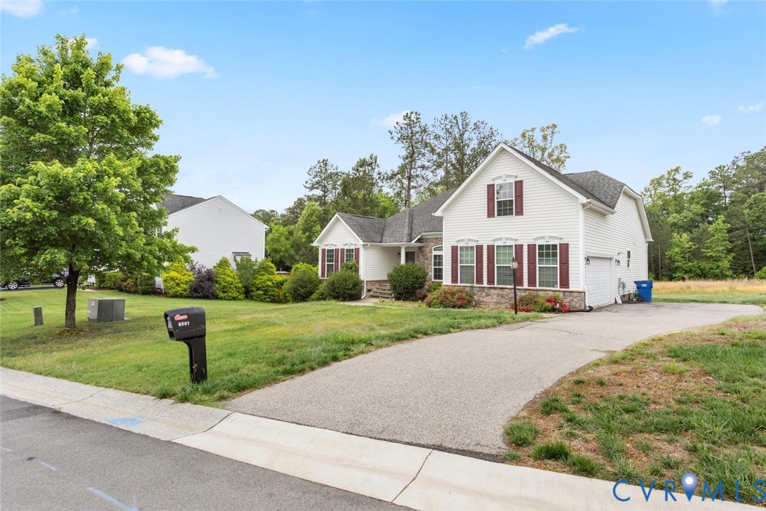 6501 Oak Arbor Drive