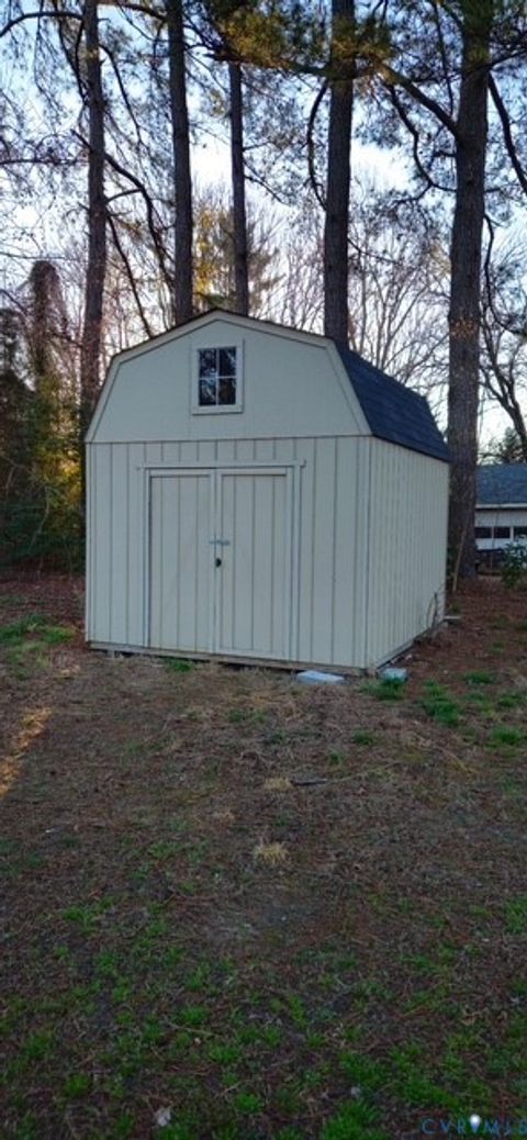 Tiny photo for 8130 Lee Davis Road, Mechanicsville, VA 23111 (MLS # 2606736)