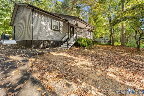 Tiny photo for 921 Jefferson Drive, Palmyra, VA 22963 (MLS # 2628368)