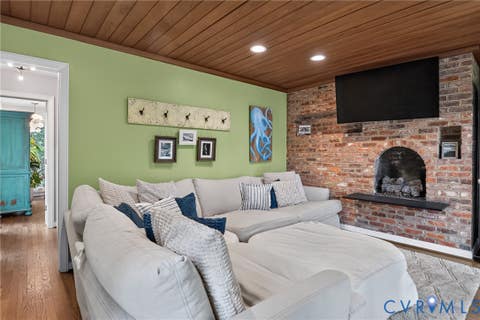 Tiny photo for 433 Susan Constant Drive, Virginia Beach, VA 23451 (MLS # 2622400)