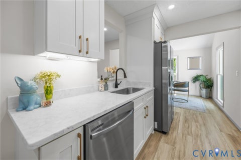 Tiny photo for 1 Long Leaf Lane, Palmyra, VA 22963 (MLS # 2621901)