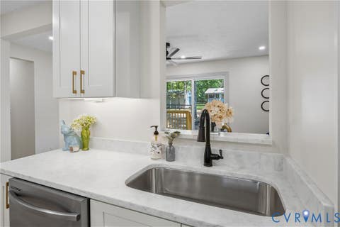 Tiny photo for 1 Long Leaf Lane, Palmyra, VA 22963 (MLS # 2621901)