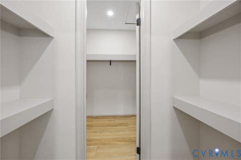 Tiny photo for 1 Long Leaf Lane, Palmyra, VA 22963 (MLS # 2621901)