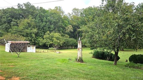 A home in Amelia Courthouse