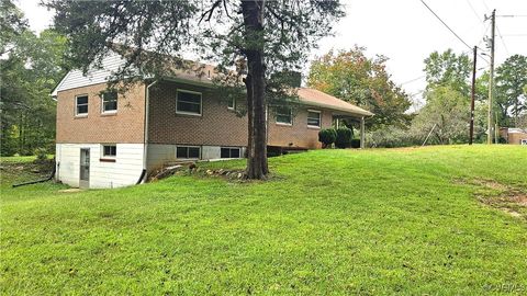 A home in Amelia Courthouse