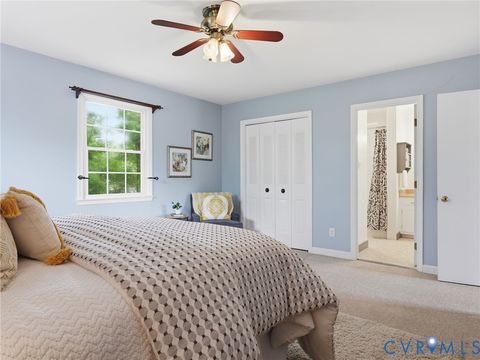 Tiny photo for 1000 Avon Court, Colonial Heights, VA 23834 (MLS # 2611493)