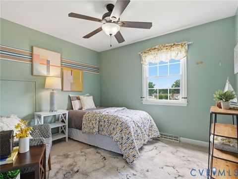 Tiny photo for 1000 Avon Court, Colonial Heights, VA 23834 (MLS # 2611493)