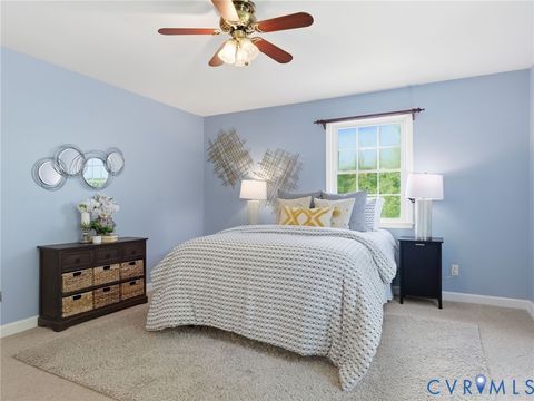 Tiny photo for 1000 Avon Court, Colonial Heights, VA 23834 (MLS # 2611493)