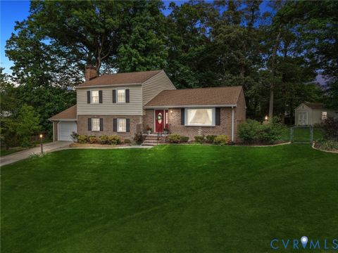 Tiny photo for 1000 Avon Court, Colonial Heights, VA 23834 (MLS # 2611493)