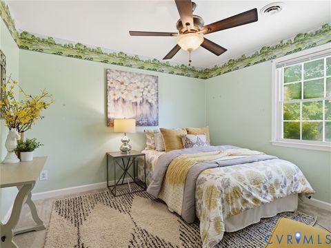 Tiny photo for 1000 Avon Court, Colonial Heights, VA 23834 (MLS # 2611493)