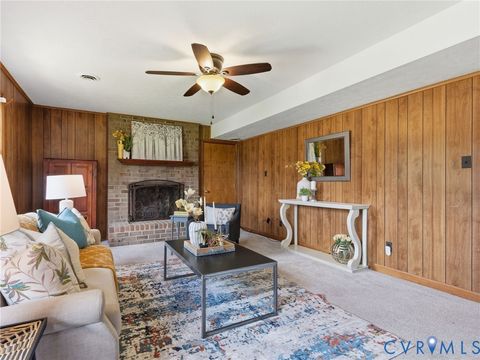 Tiny photo for 1000 Avon Court, Colonial Heights, VA 23834 (MLS # 2611493)