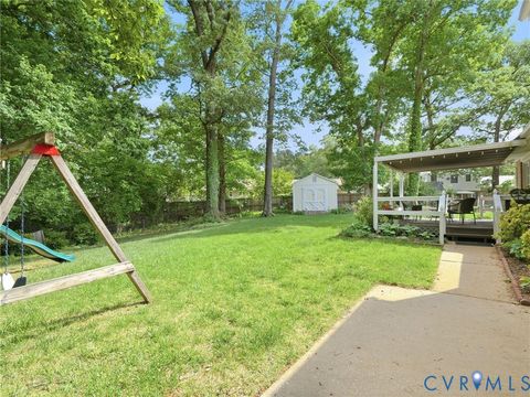 Tiny photo for 1000 Avon Court, Colonial Heights, VA 23834 (MLS # 2611493)