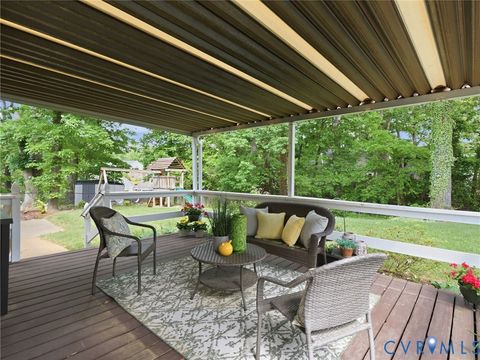Tiny photo for 1000 Avon Court, Colonial Heights, VA 23834 (MLS # 2611493)