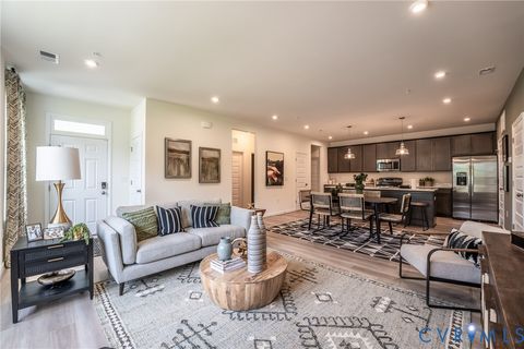 Photo of 5313 Twisting Vine Lane #102, Glen Allen, VA 23059 (MLS # 2610166)