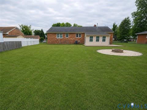Tiny photo for 172 Spaulding Drive, Newport News, VA 23602 (MLS # 2617799)
