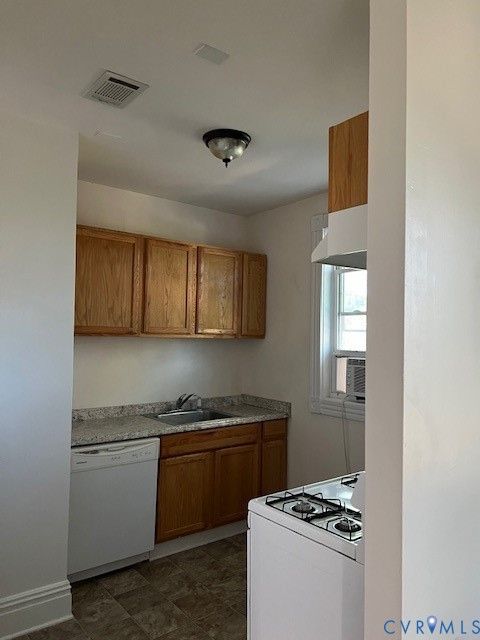 Tiny photo for 2110 Floyd Avenue #2, Richmond, VA 23220 (MLS # 2527869)